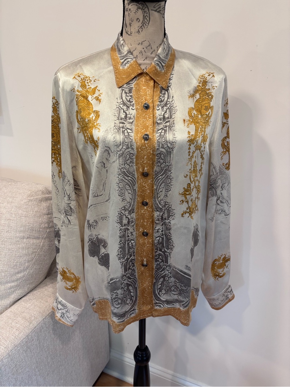 Vintage Escada 100% silk blouse size 40